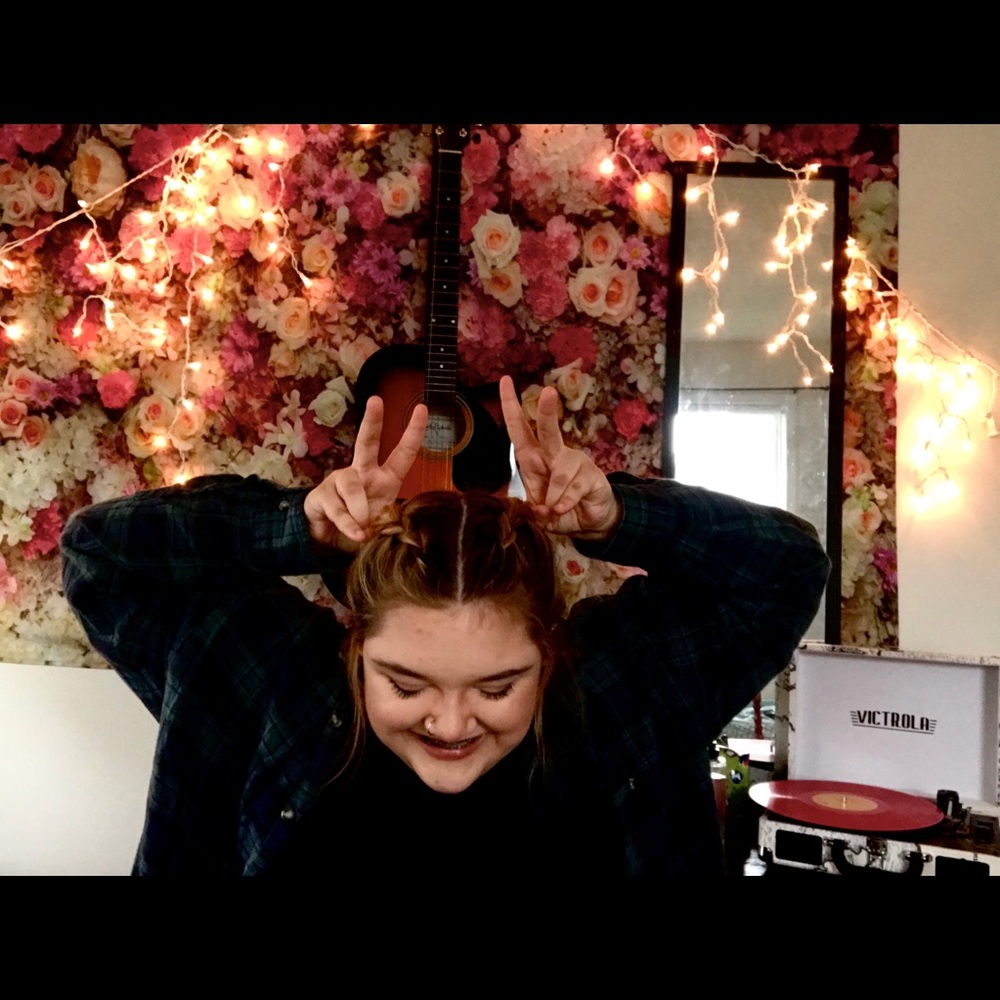 Meet your Posher, Hannah